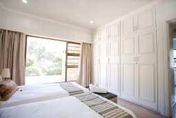 Kyle Kin Villa Bed Room