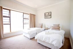 Kyle Kin Villa Bed Room