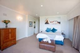 Kyle Kin Villa Bed Room