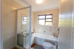 Mi Vida Bathroom