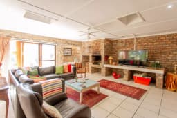 Schokarme Living Room