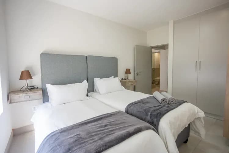 Apartment 35