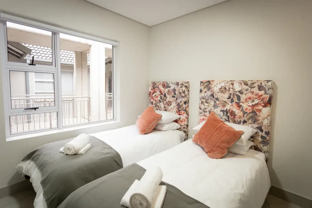 Apartment 68, 1 on York