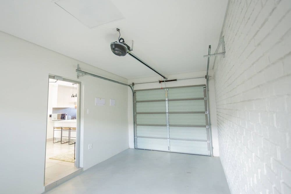 TOWNHOUSE 9 — photo 4